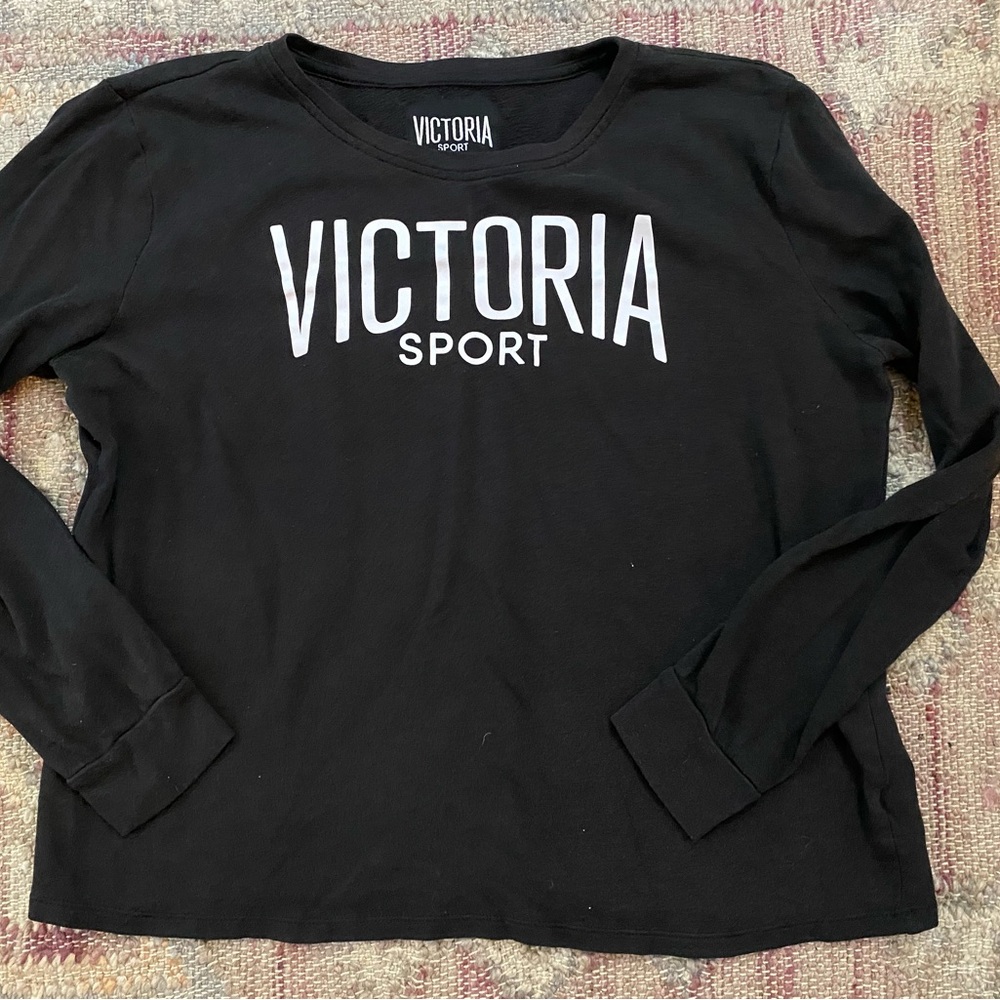 Victoria’s Secret Sport long sleeve thin sweatshirt size M